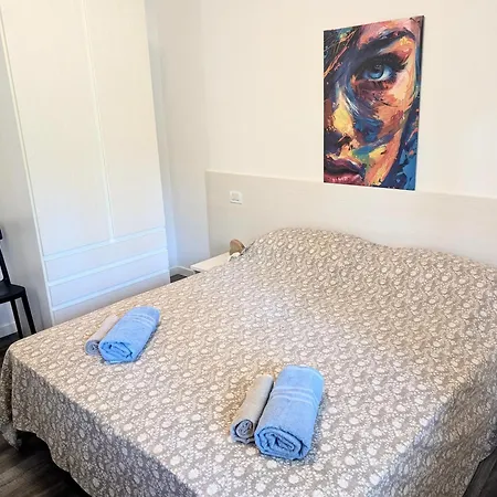 Liana 11 Apartment
